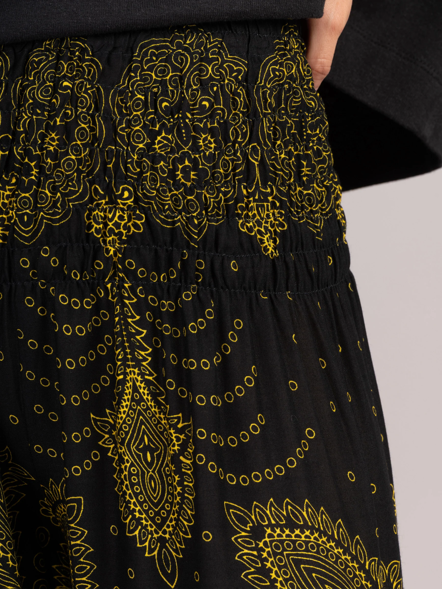 Feather Paisley Harem Pants - High Crotch - Image 10