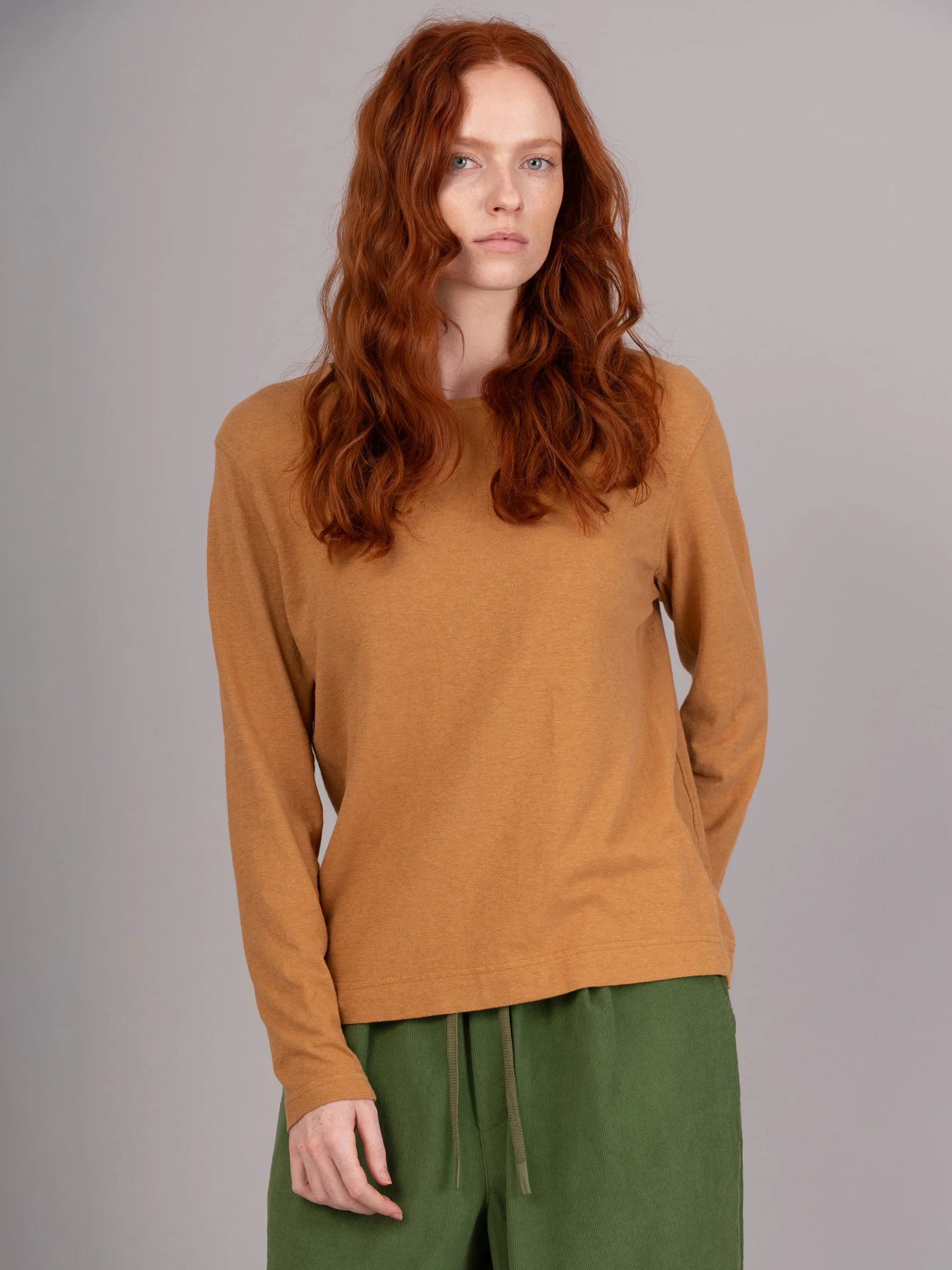 Gili 2 - Hemp Organic Cotton Side Panel Long Sleeve T-shirt - Image 8
