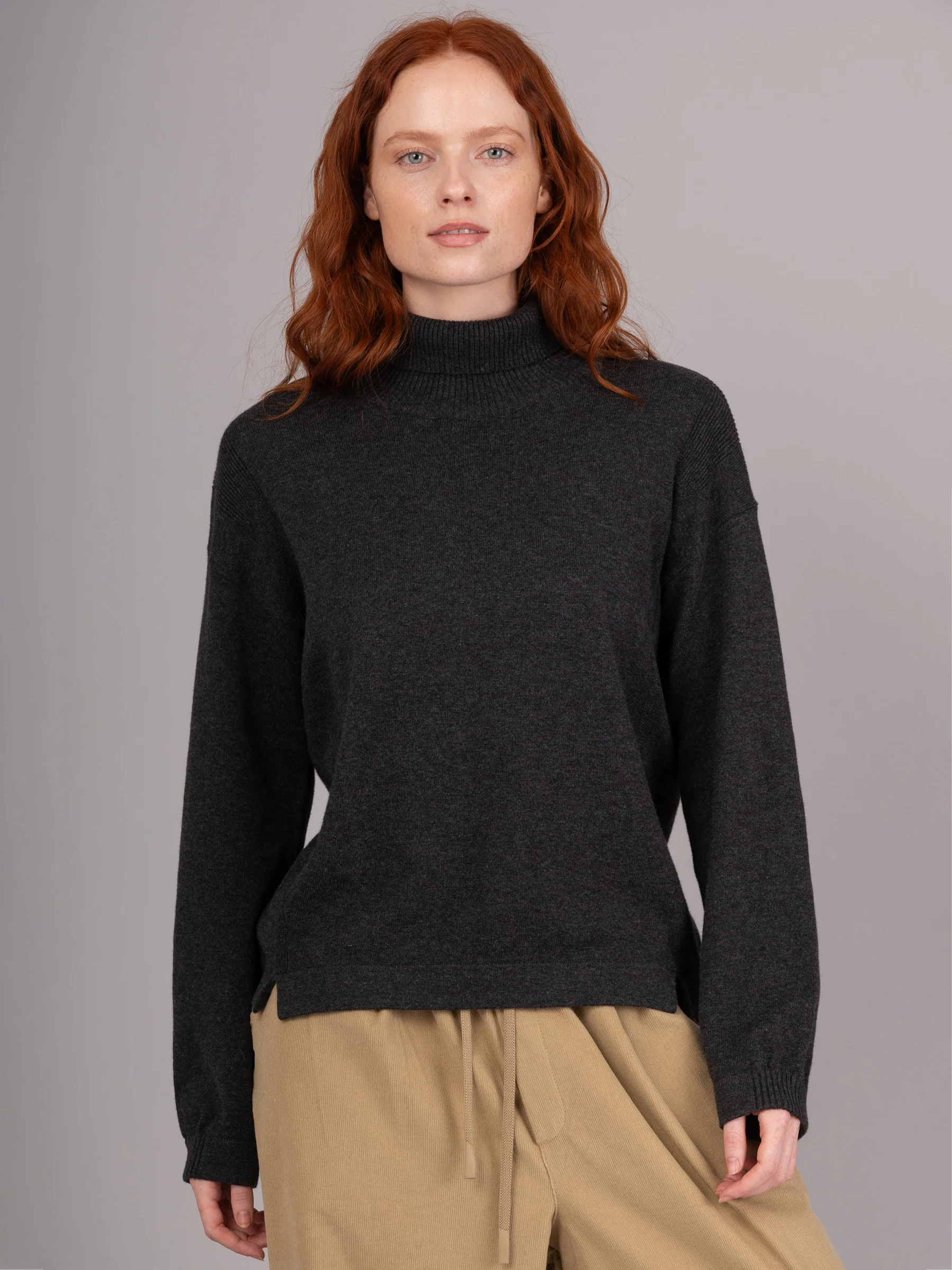 Kume - Cotton Cashmere Blend Turtle Neck Sweater - Image 13