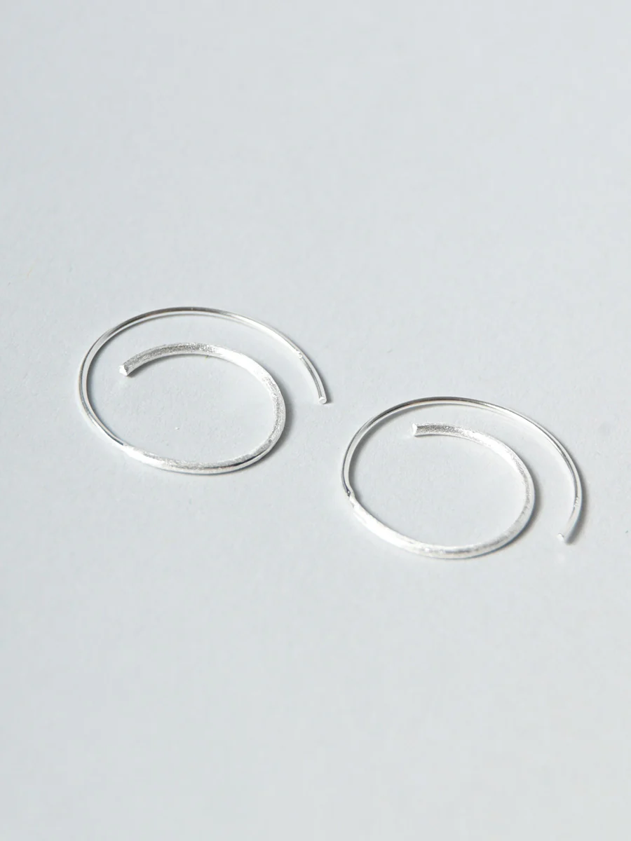 Sterling Silver Thread Through Swirl Earrings
